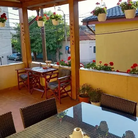 Casa de hóspedes Trandafir 3*