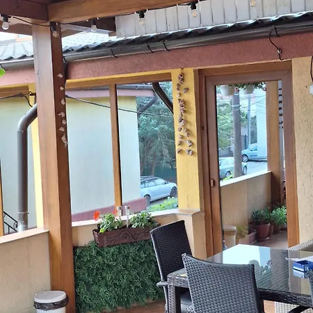 بيت ضيافة Trandafir