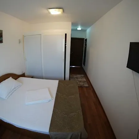 بيت ضيافة Trandafir